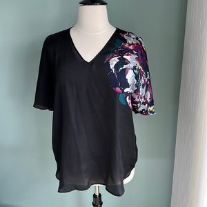 Kenneth Cole New York cold-shoulder black top 1X